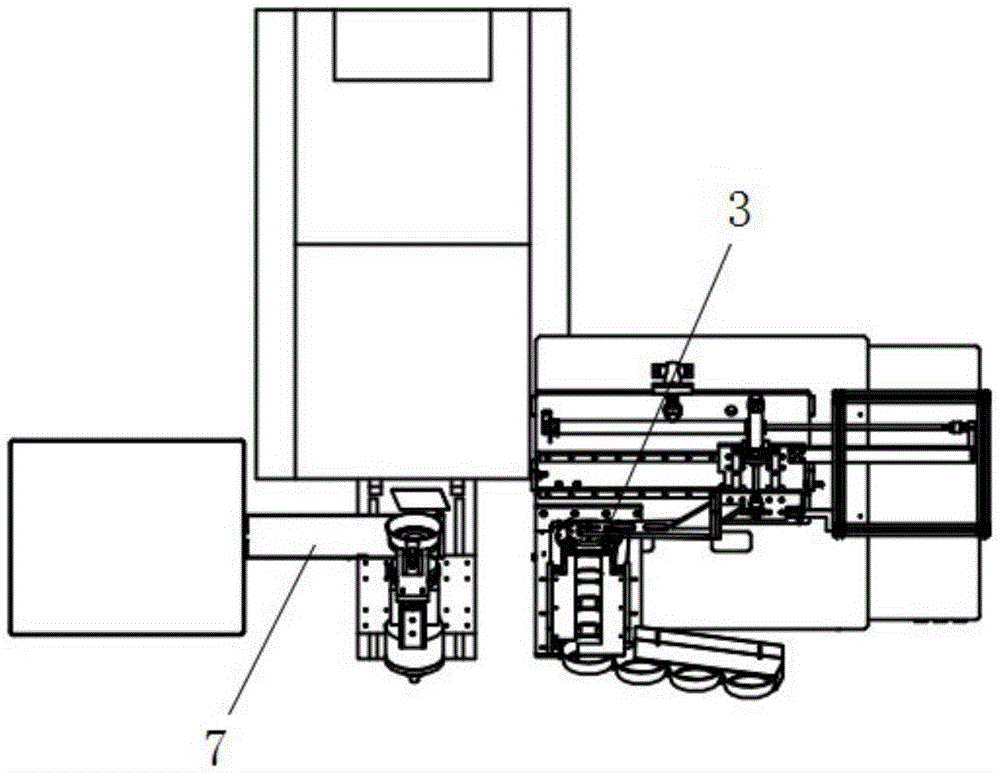 Automatic feeding and discharging device for window punching of tapered roller bearing retainers