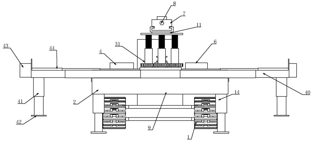 Crawler type small footage multi-angle rotating horizontal hole forming device