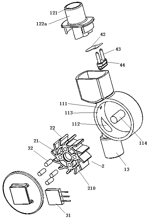 Real-time fluid monitoring device and monitoring system thereof