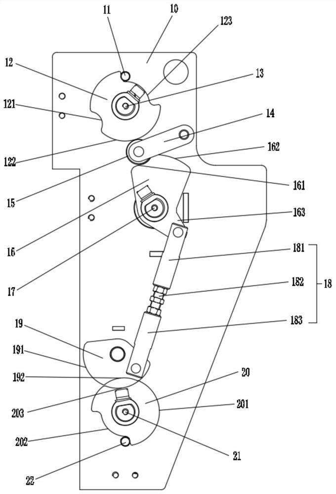 Forced interlock mechanism at the rear of the vacuum cabinet