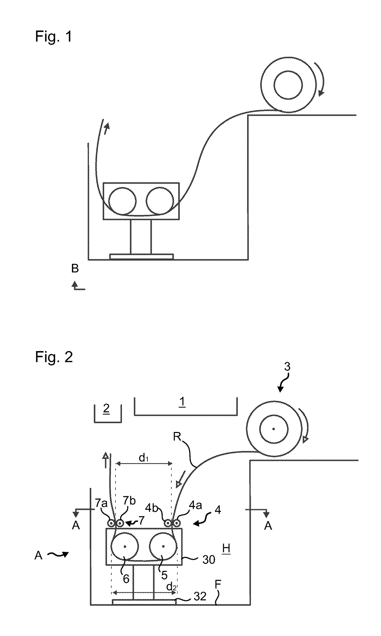 Elevator roping arrangement and method for installing roping of an elevator
