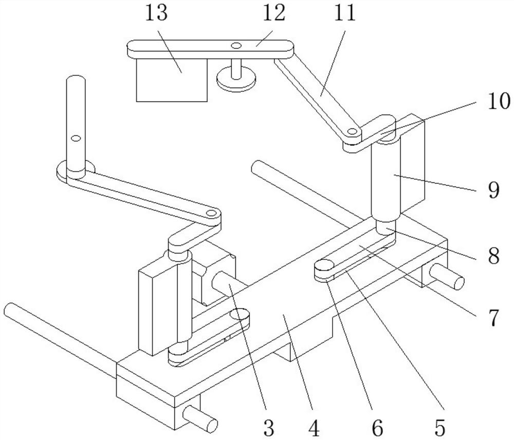 Labeling machine with regular discharging assembly