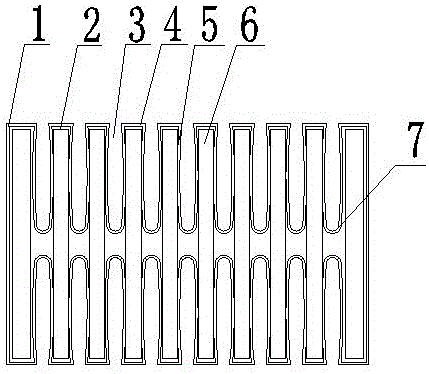 Lithium ion battery pack capable of uniformly dissipating heat