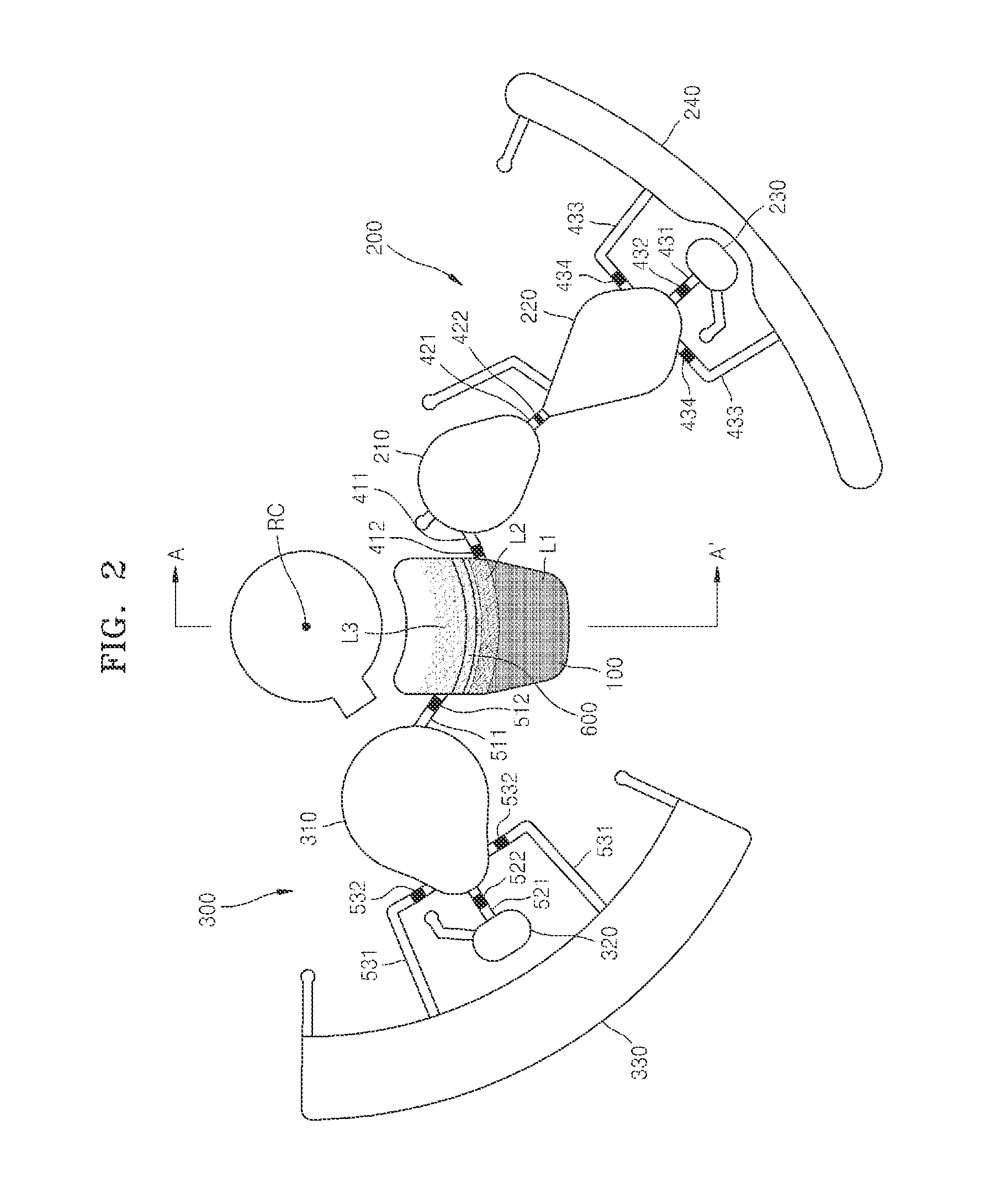 Microfluidic apparatus and method of enriching target material in biological sample by using the same