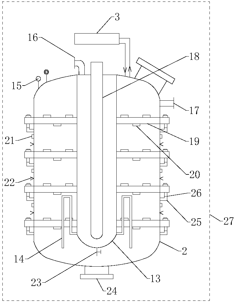 Catalytic cracking oil refining device based on coupling of microwaves with ultrasonic waves