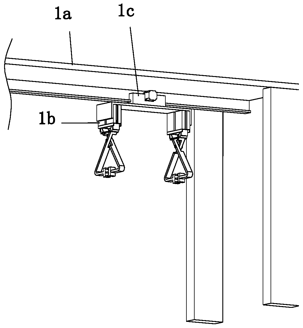 A kind of coating equipment on the surface of angle steel