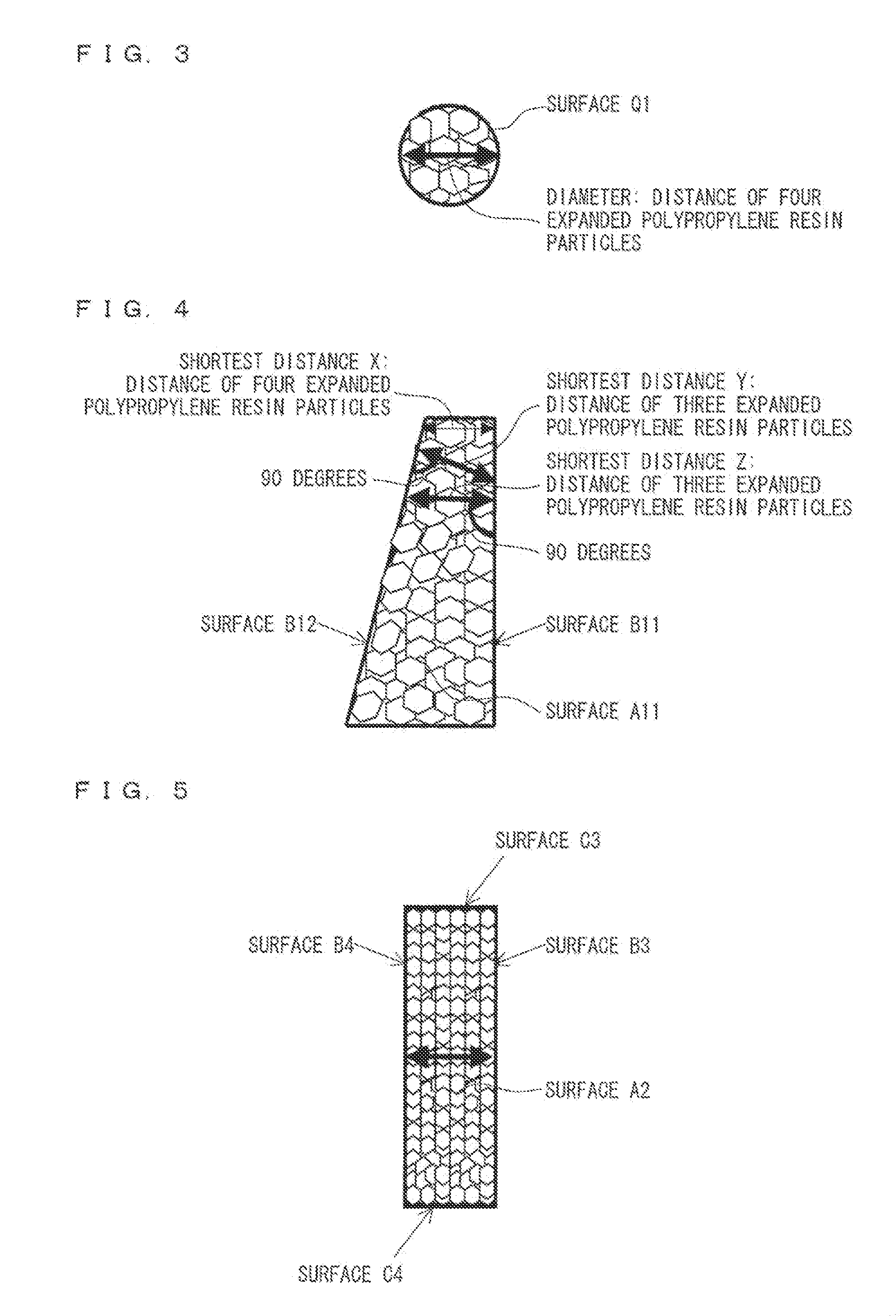 In-mold foam molded body comprising polypropylene resin foam particles and method for producing same