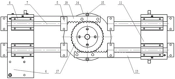 Carton centering mechanism of production line conveyor