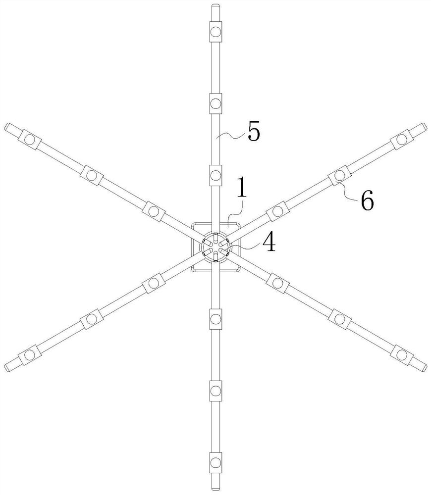 A lawn watering device with self-adjusting water spraying direction based on the area irradiated by sunlight