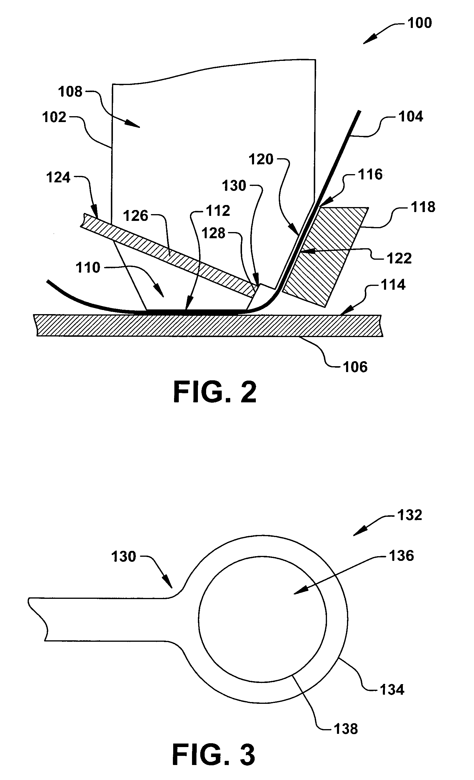 Bond capillary design for ribbon wire bonding