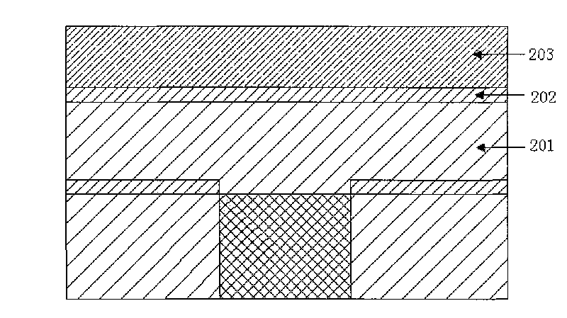 Method for selectively depositing diffusion barrier for copper interconnection