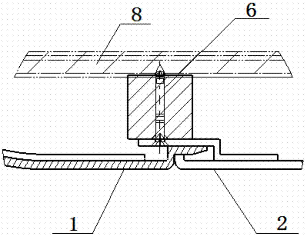 Installation method of the roof structure of the luggage platform of the railway passenger car