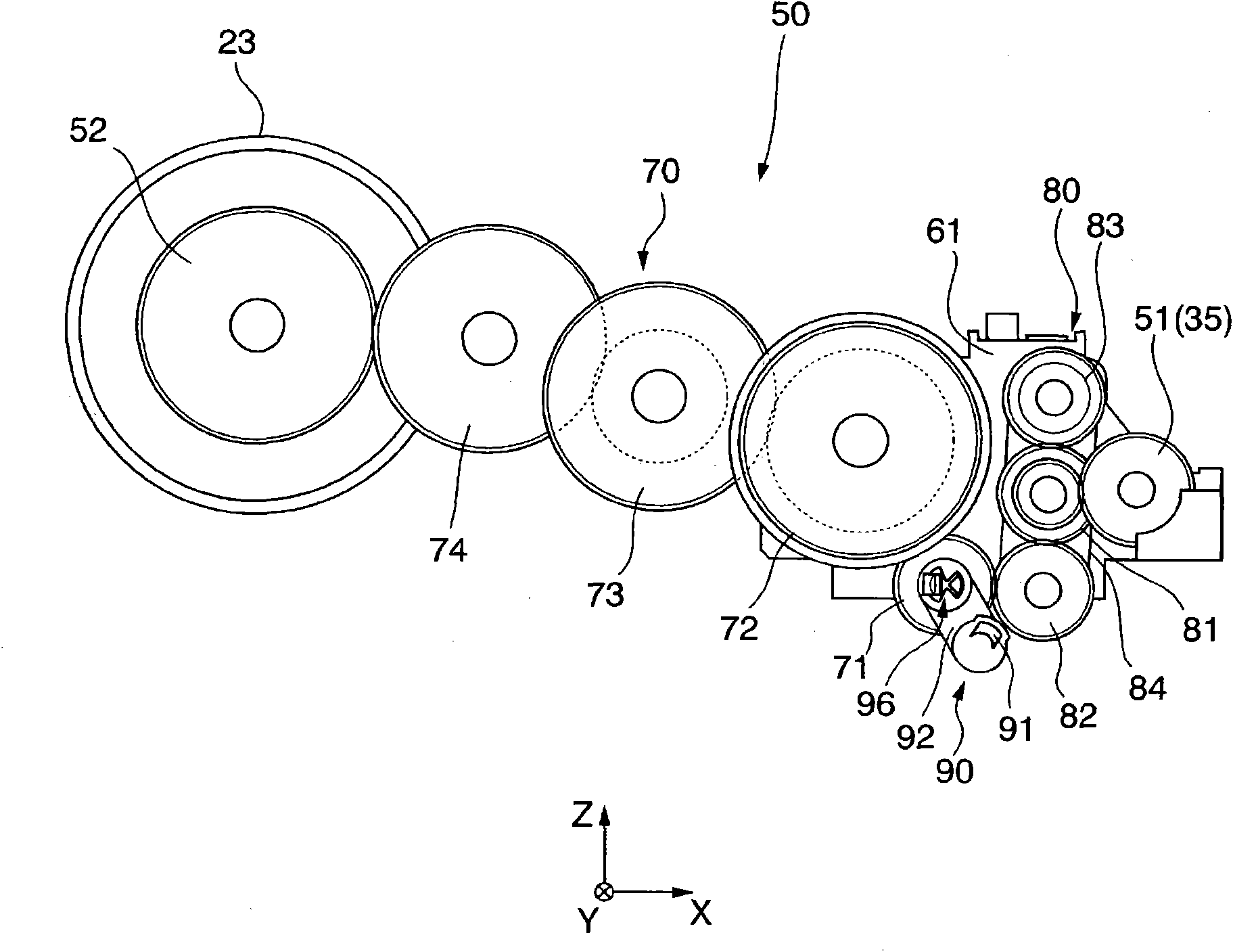 Sheet material transport apparatus and recording apparatus