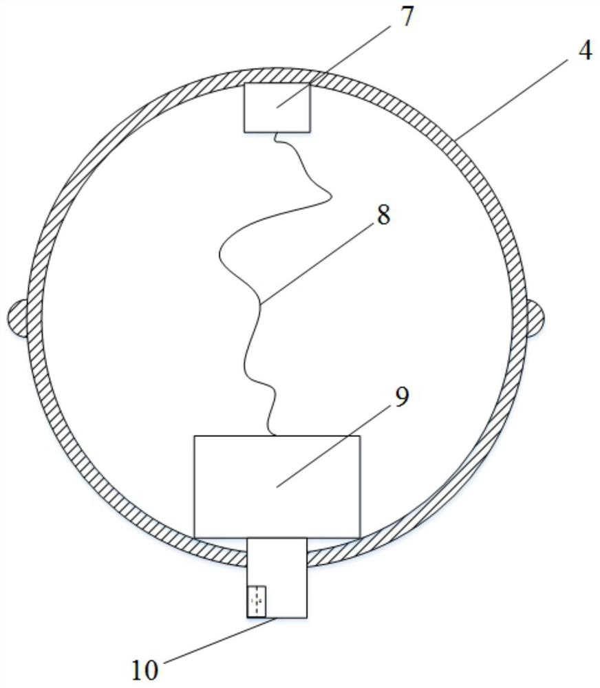 A tandem partitioned slit temperature detection device for container stacking