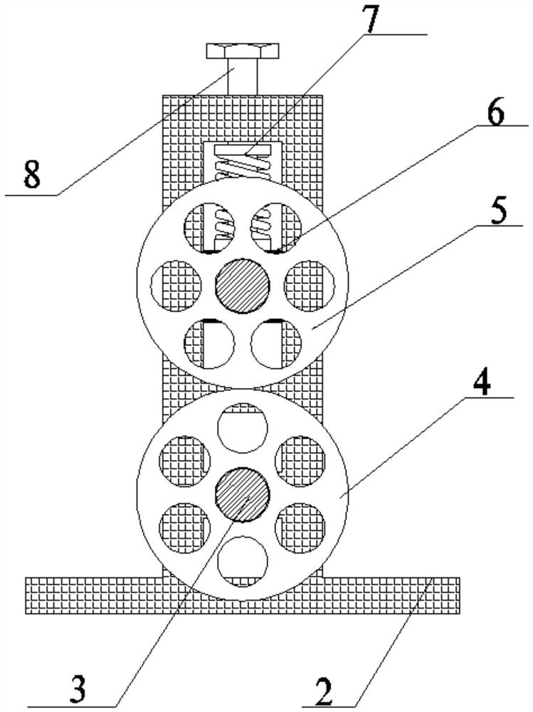 Multi-distance adjustable automatic equidistant cutting mechanism for reinforcing steel bars in construction site