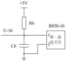 Zero-crossing trigger control circuit for anti-parallel thyristor split-phase switched capacitor