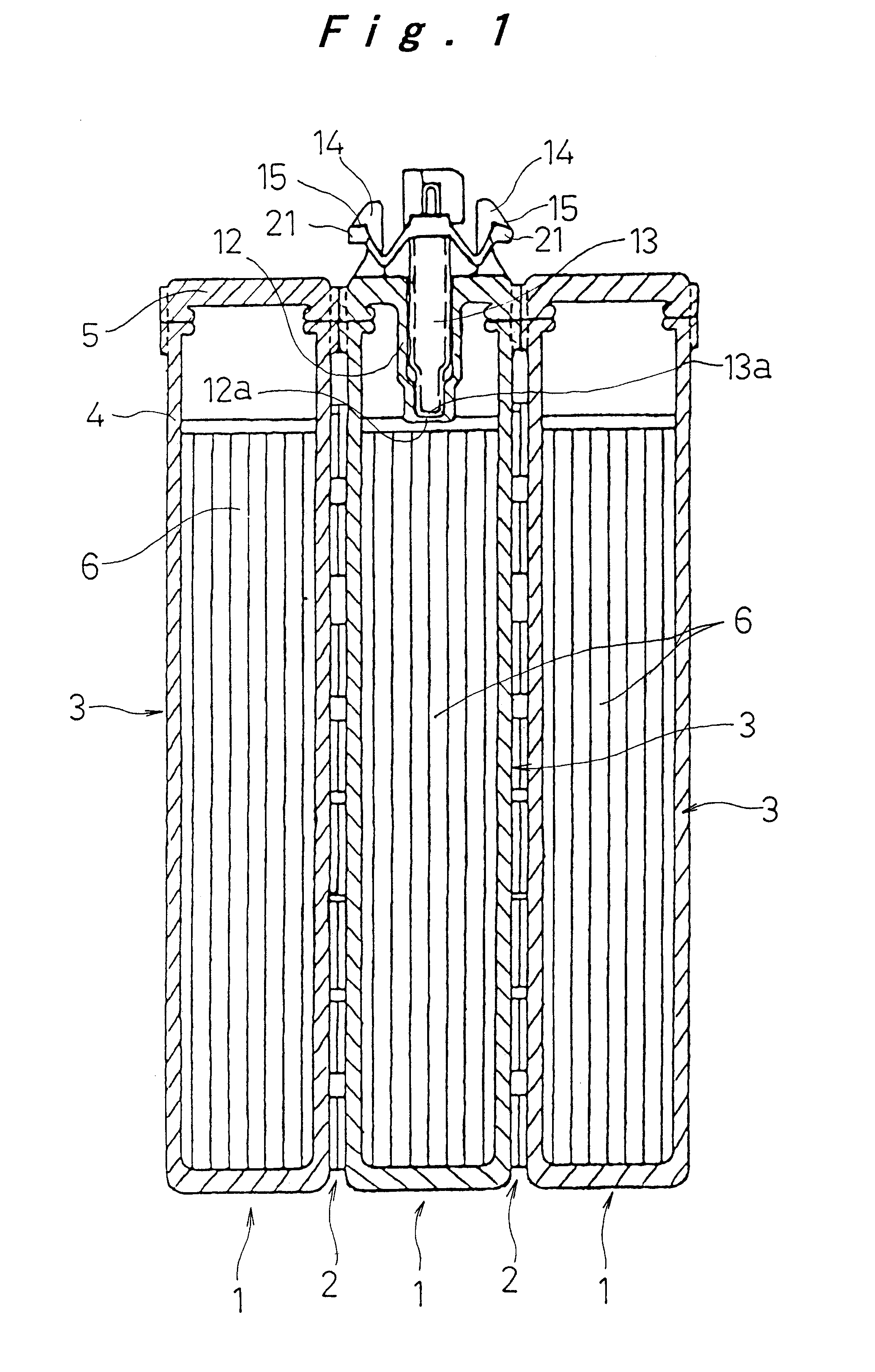 Mounting structure for temperature detecting member in rechargeable battery