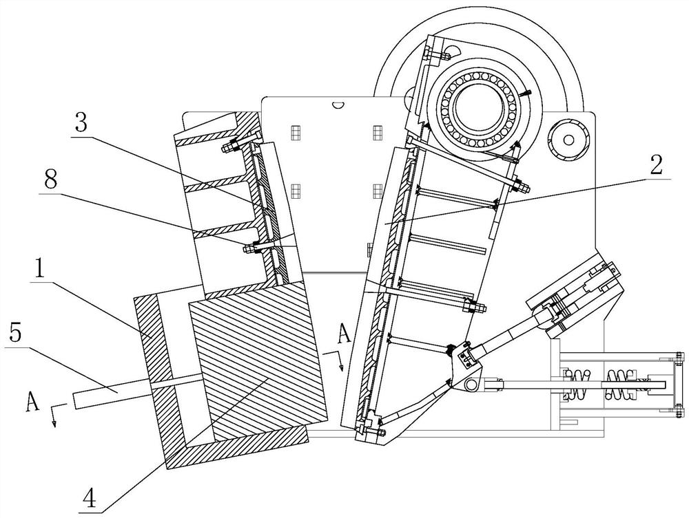 Abrasion compensation mechanism for jaw crusher