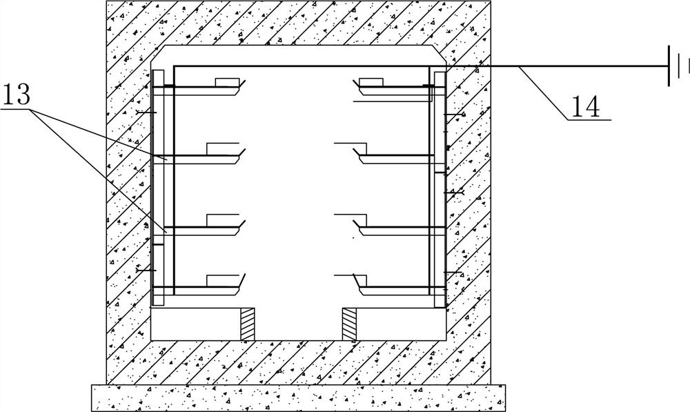 Suspension device and method for large-span ultrahigh-voltage electric power pipe ditch in subway station foundation pit