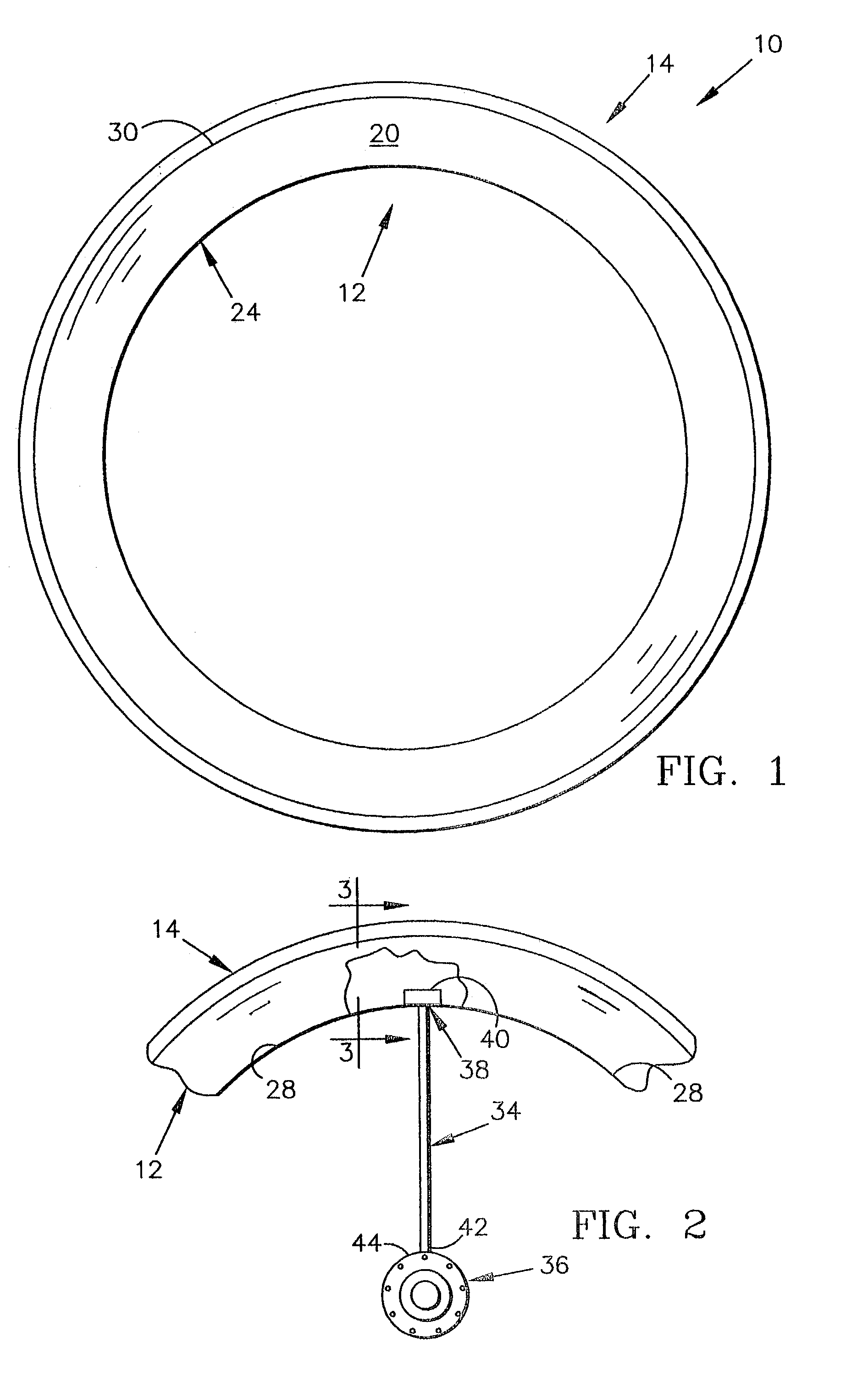 Composite bicycle rim with seamless braking surface