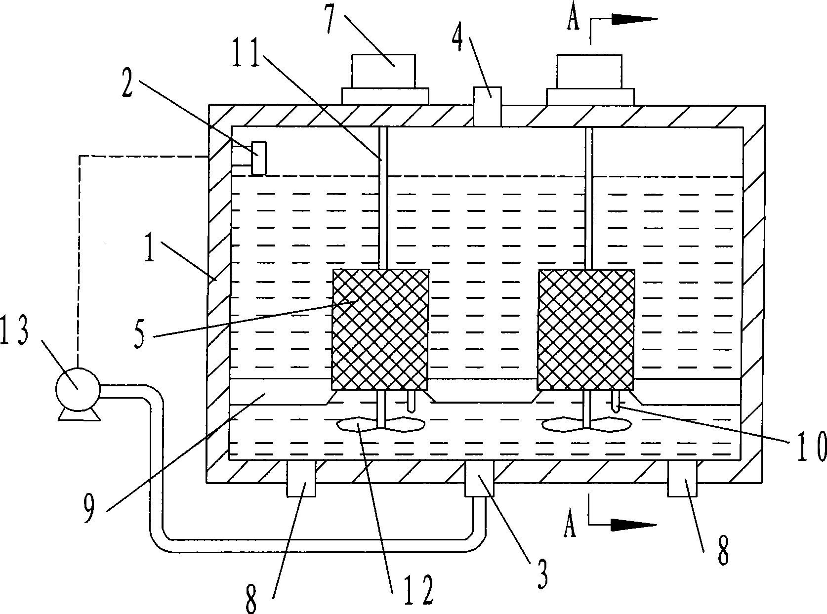 Integral anaerobic dynamic membrane bioreactor and method of operation