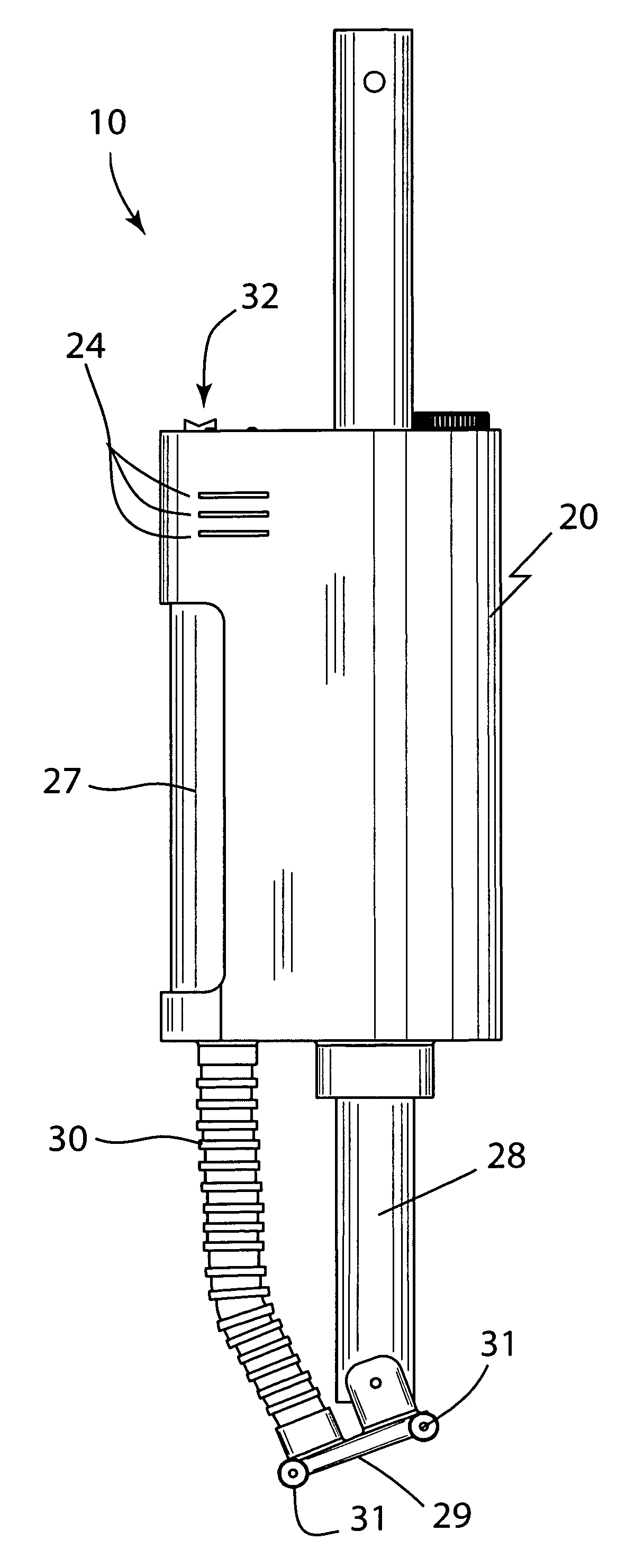 Pool cleaning vacuum employing multiple power supply sources and associated method