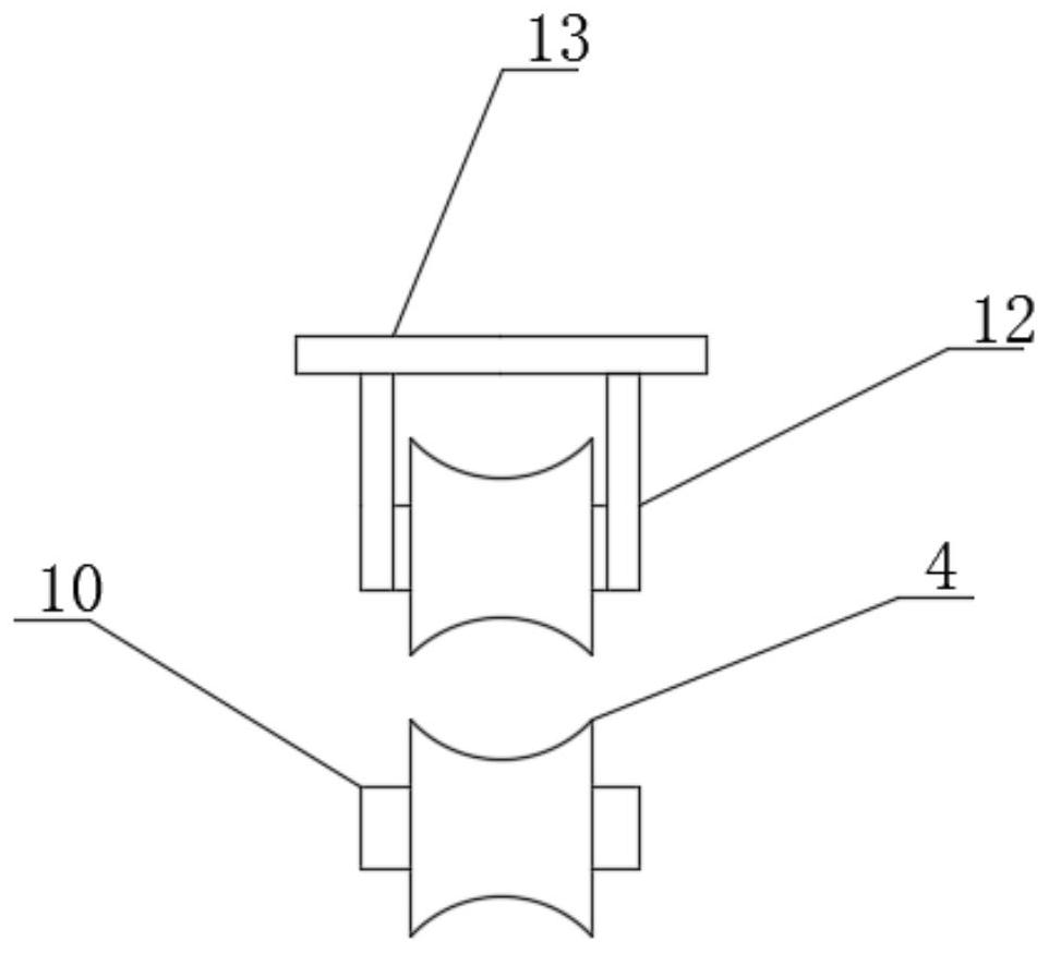 Integrated heat treatment device for seamless steel pipes