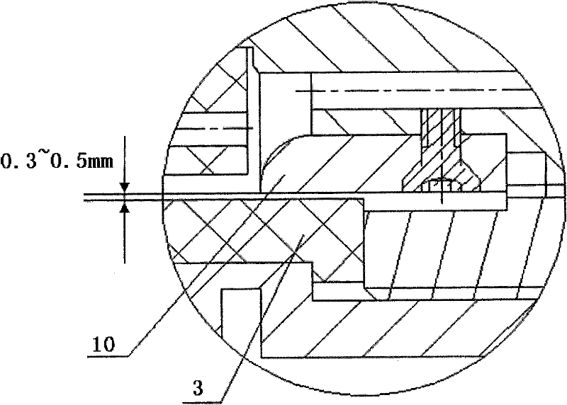 Novel self-rotating large-current MAG (Magnetic) welding composite nozzle welding gun for removing slag and slag removing method thereof