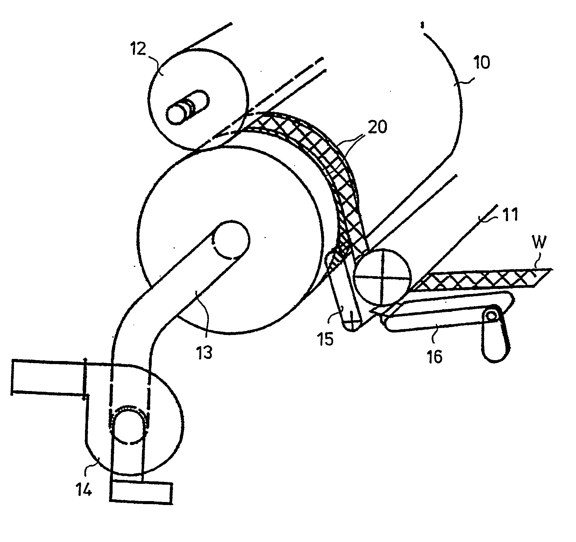 Method and device for threading a web in the reeling of a paper or board web