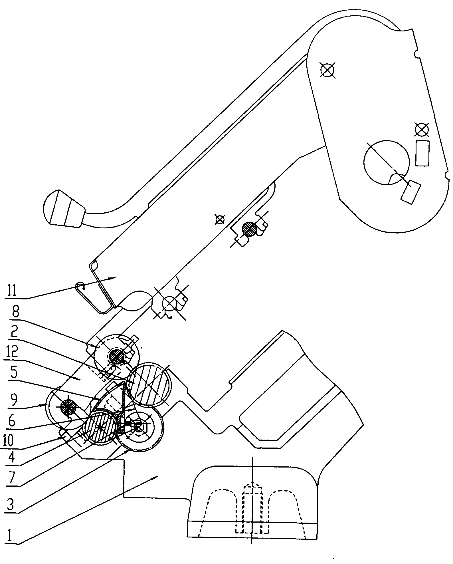 Independent special-shaped tube negative pressure type compact spinning apparatus