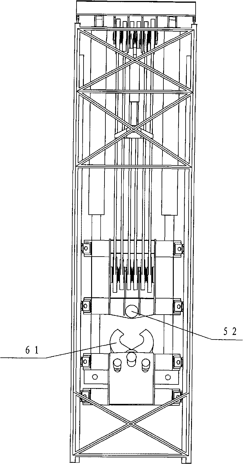 Lifting mechanism of free dropping type forced ramming machine with hammer