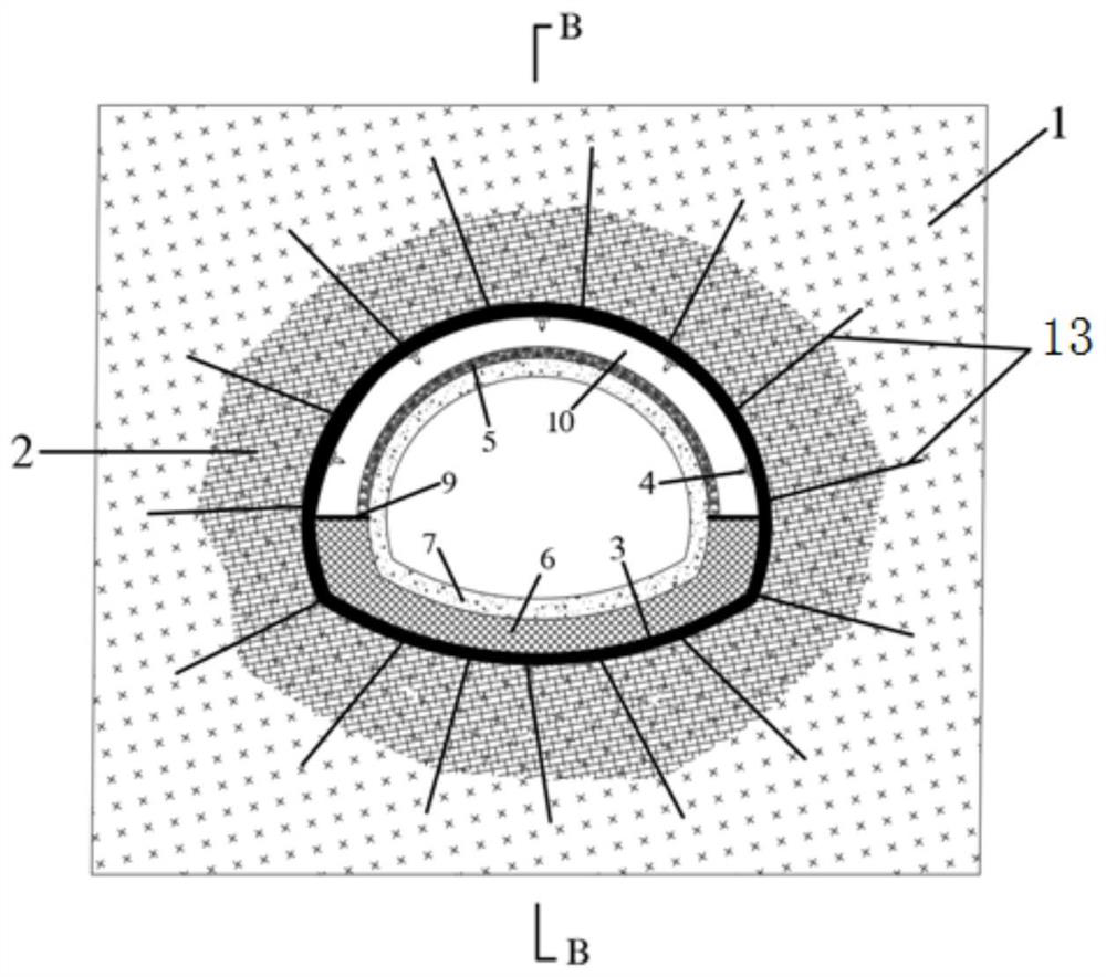 Self-monitoring and adjusting tunnel lining structure and construction method suitable for crossing active faults