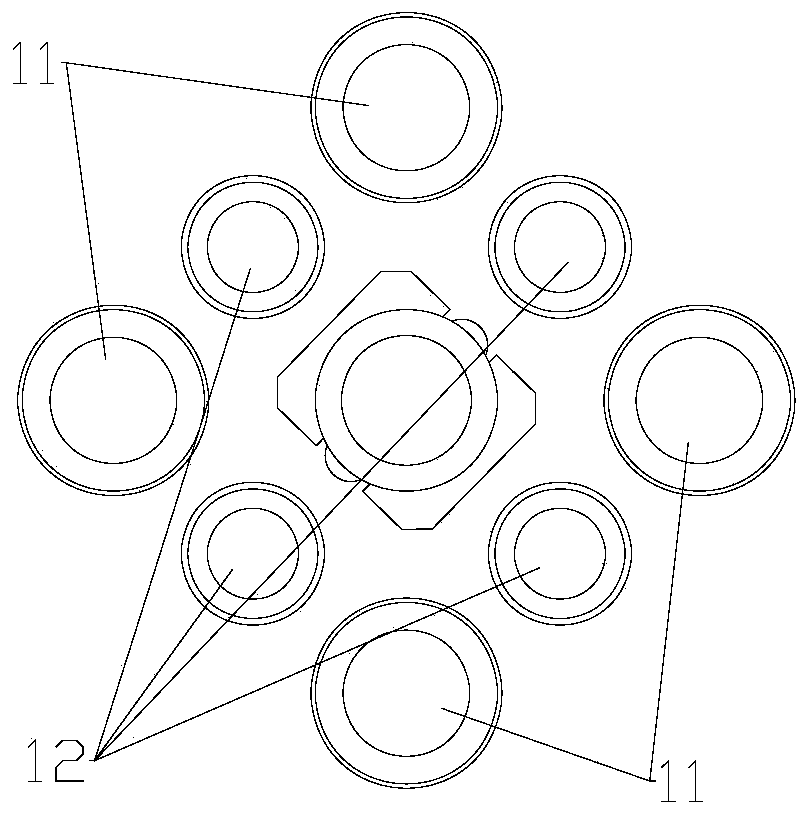 Wheel hub vertical spinning machine