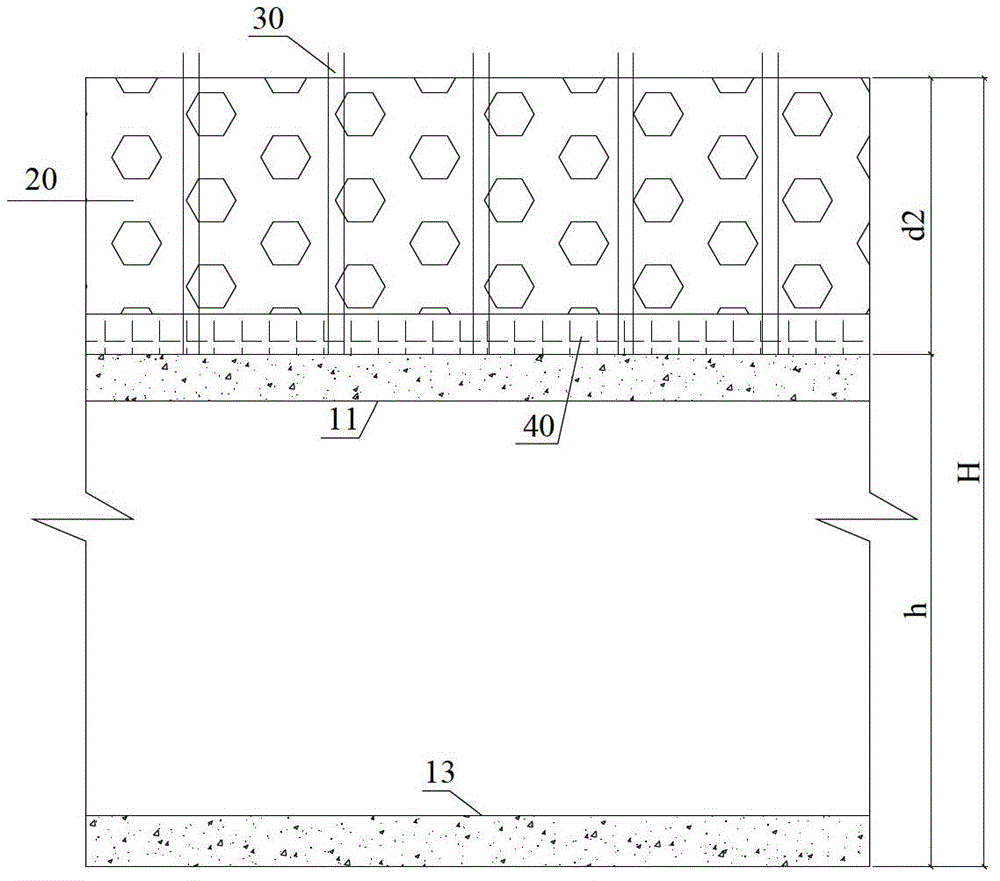 Large-span heavy-load force-induced backfill open-hole lining structure