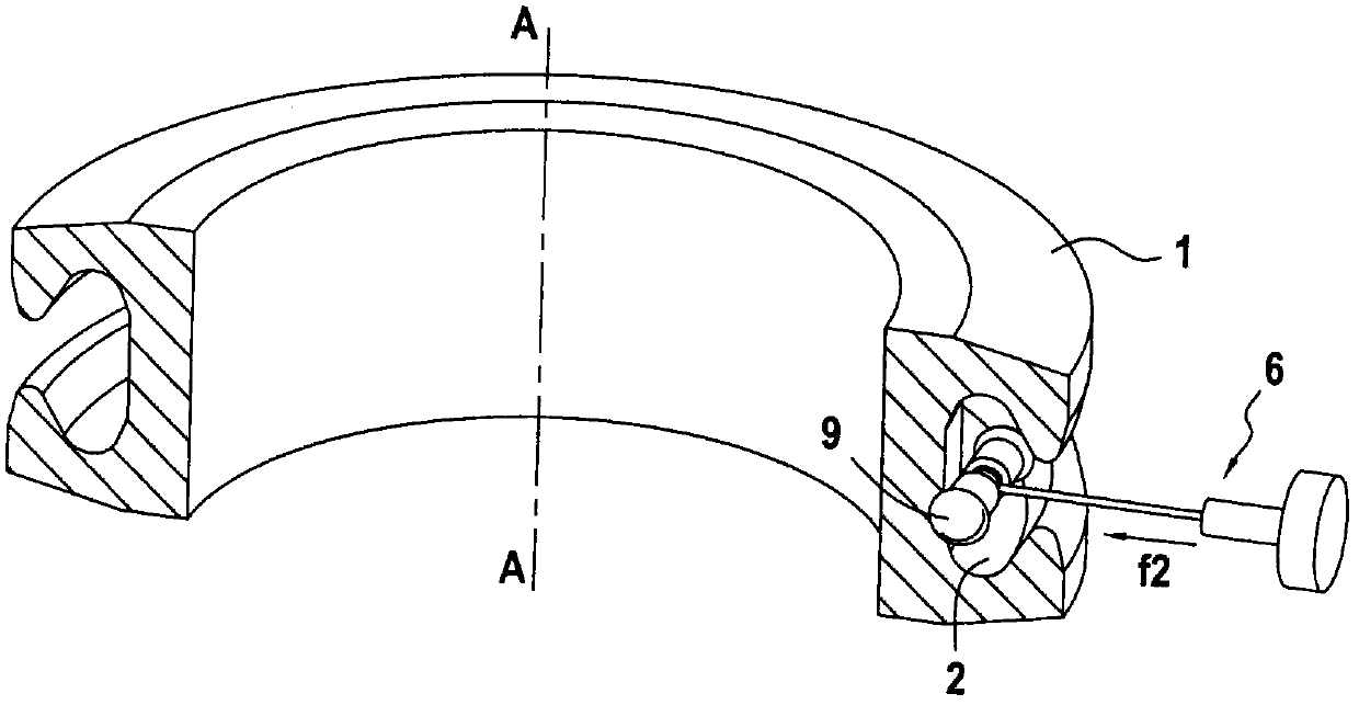 Probe for controlling the surface of a circumferential recess of a turbojet engine disc using foucault currents