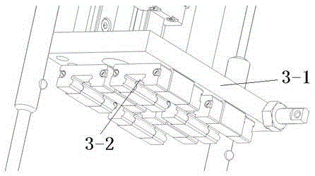 Automatic double-reed cutting and assembling machine