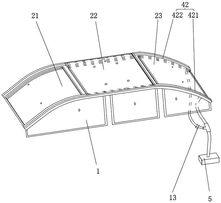 Built-in automatic sun protection equipment for solar cars shaded by trees