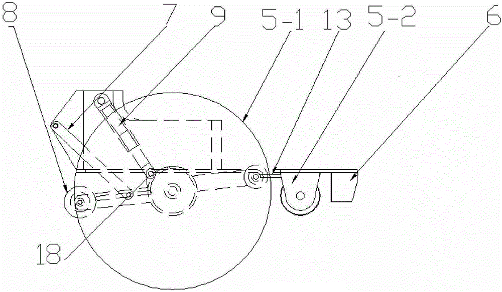Travel shoe with wheels and method for operating travel shoe
