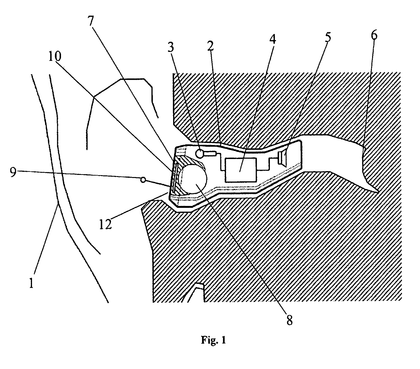 Hearing aid with antenna for reception and transmission of electromagnetic signals