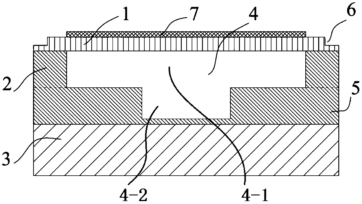 An air-coupled cmut with a T-shaped cavity structure and its preparation method