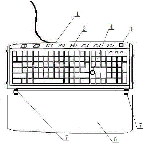 Computer keyboard capable of automatically lighting keys
