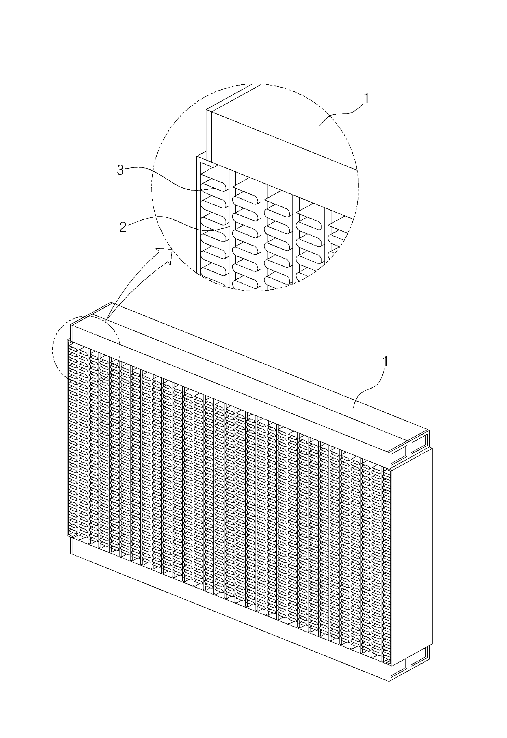 Evaporator having vertical arrangement of header pipe for vehicle air conditioner