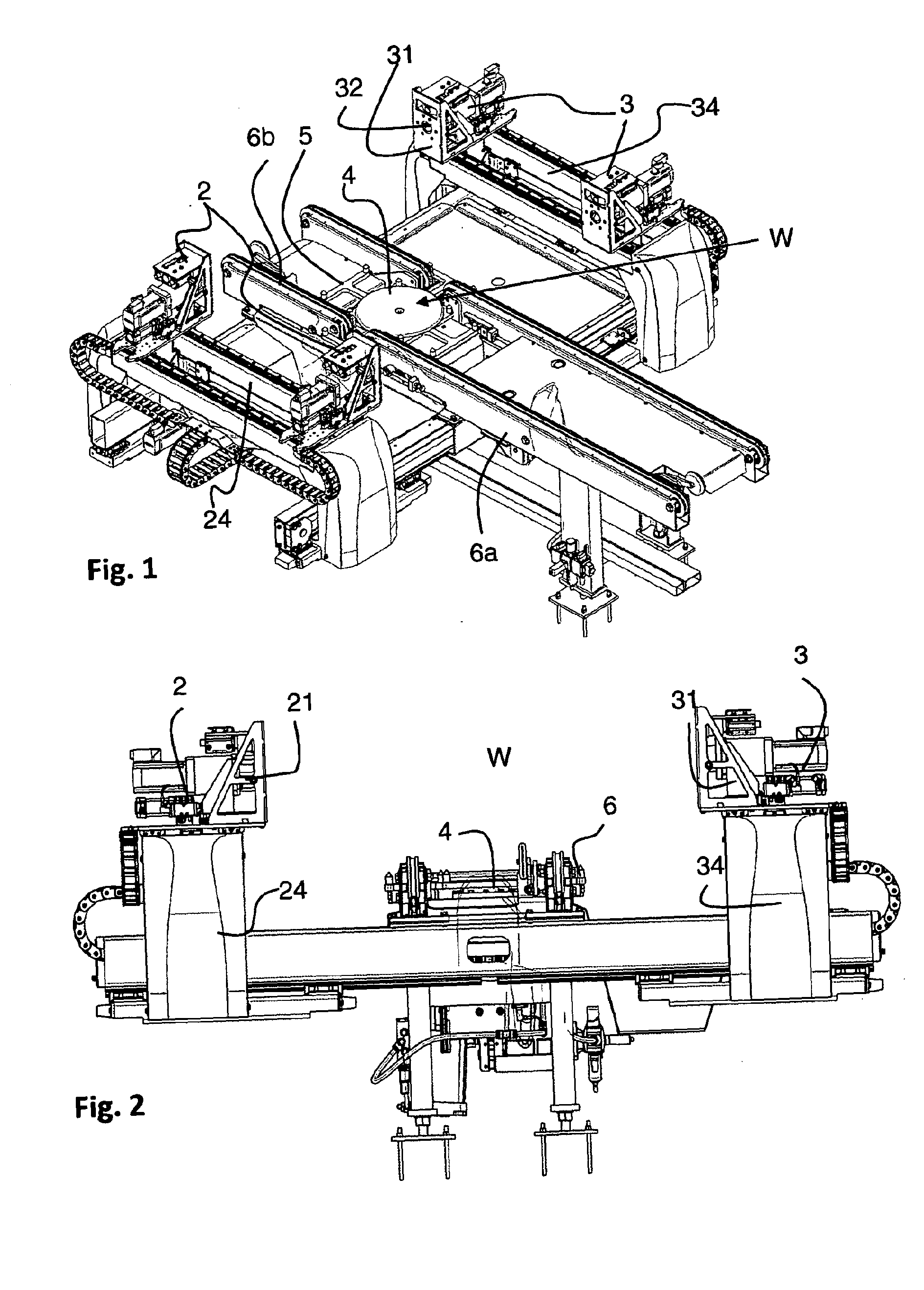 Device for cutting and removal of wires from bales