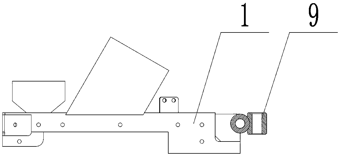 Suction cup of vacuum sweeper and vacuum sweeper using suction cup