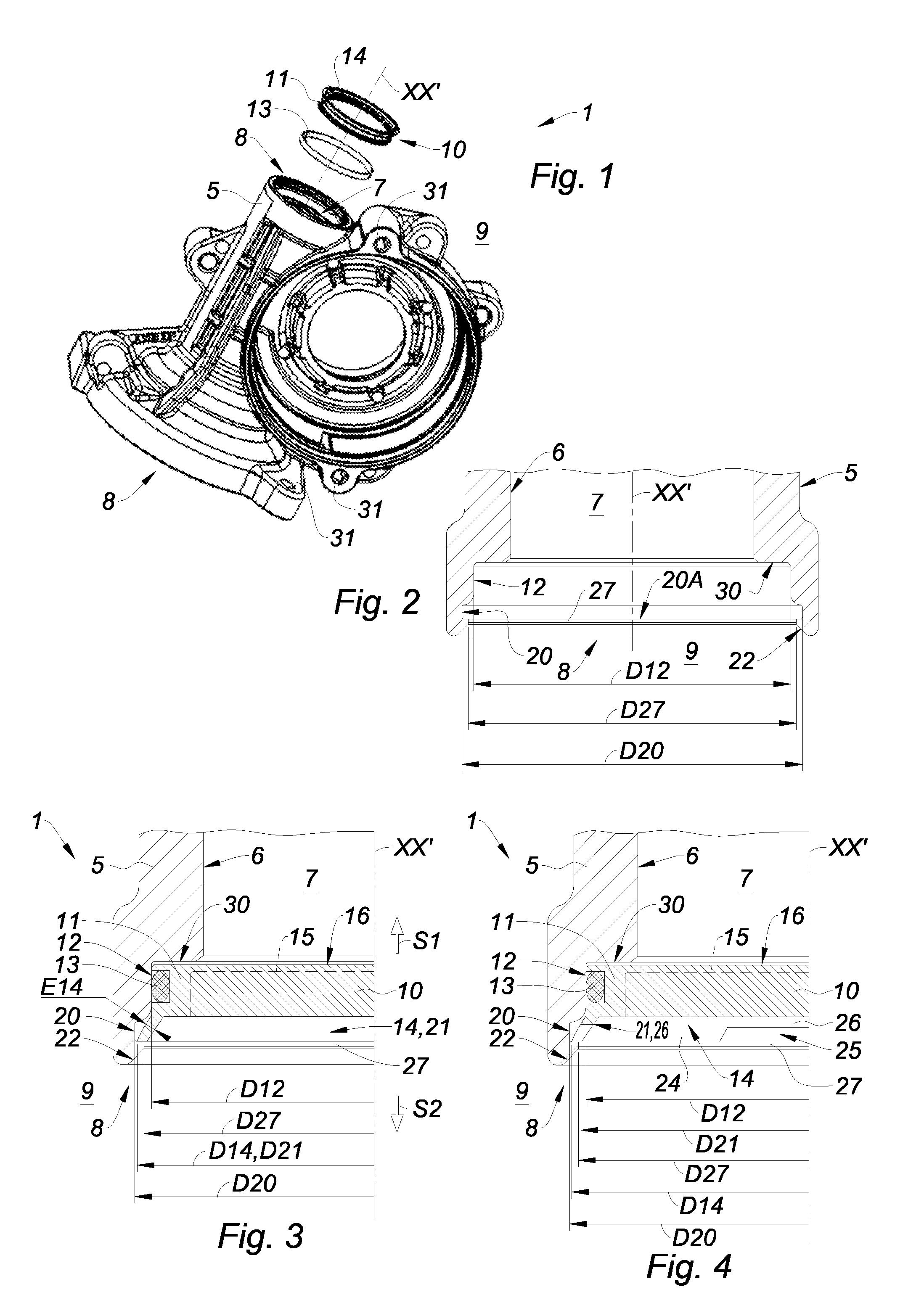 Clippable shutter with a deflector skirt for a steering housing