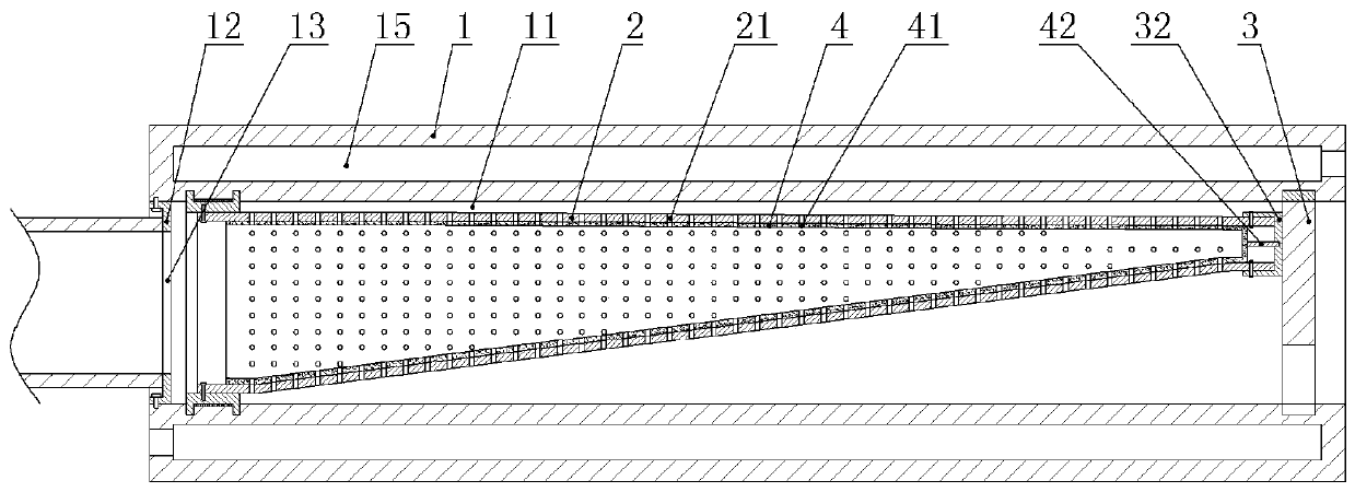 Machine tool bed with saddle oil return channel