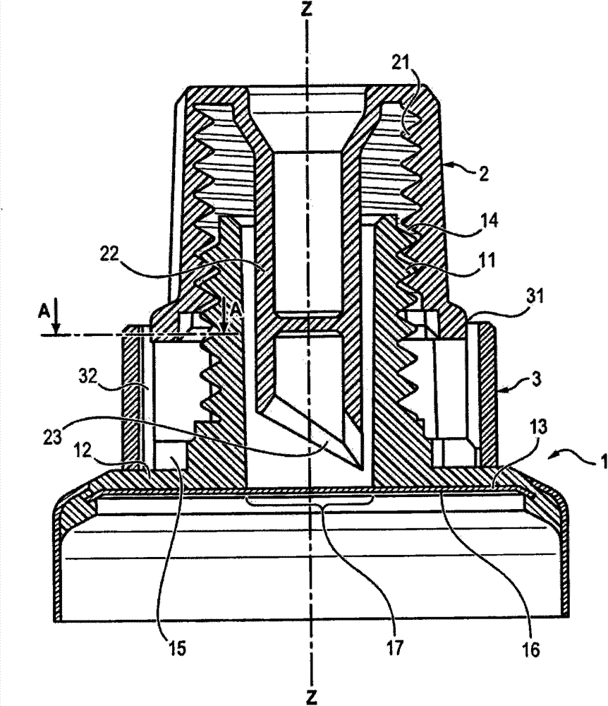 Tube head equipped with a lid, associated with an improved perforating cap which ensures protection of the lid prior to first use thereof