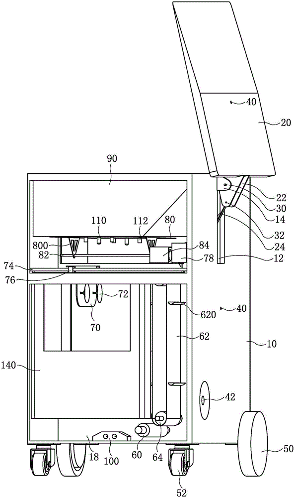 Garbage collecting robot and garbage collecting method