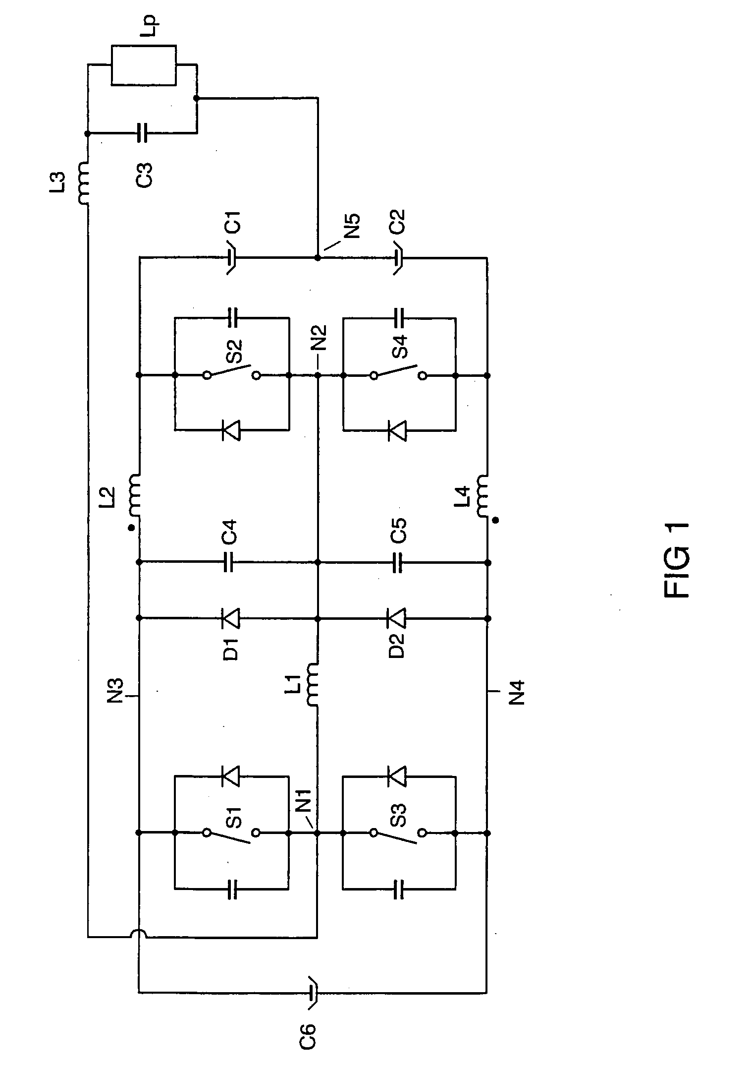 Circuit arrangement having a full bridge with switching load relief for operating lamps