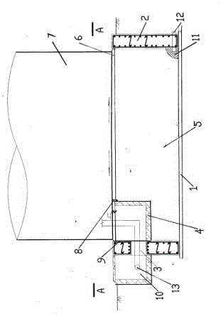 Large-scale tank body foundation provided with communication channels, and construction method of large-scale tank body foundation